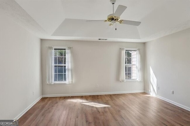 Building Photo - 2295 Winthrope Way Dr