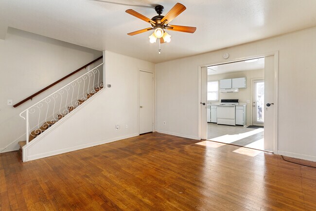 Primary Photo - Georgetown Townhomes