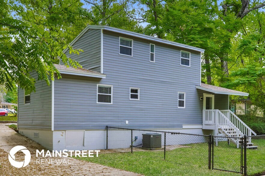 Building Photo - 4804 Ducheneau Dr