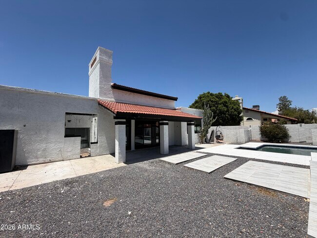 Building Photo - 7010 W Eugie Ave