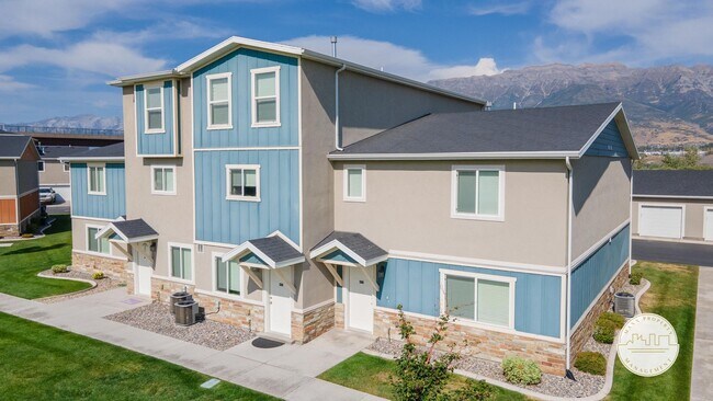 Building Photo - 190 E 630 N