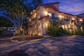 Building Photo - 7867 SW 102nd Ln