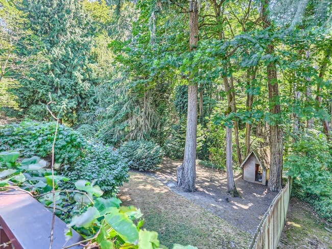 Building Photo - 4bd/3ba Kirkland House