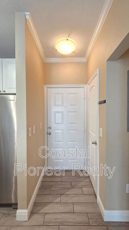 Building Photo - 4221 W Spruce St