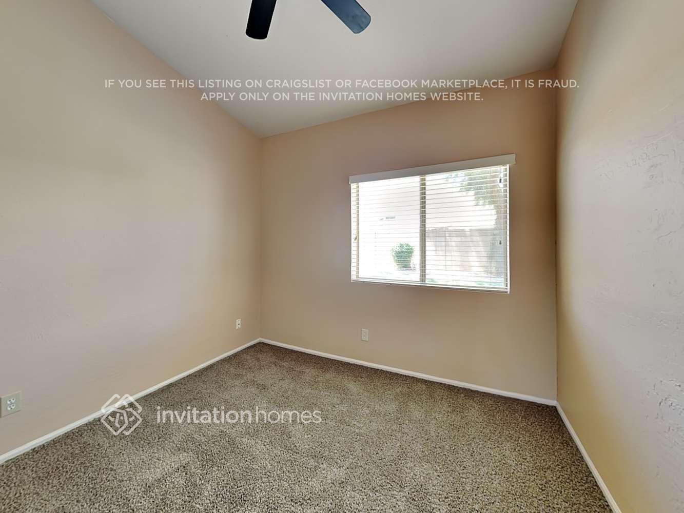 Building Photo - 11634 W Clover Way