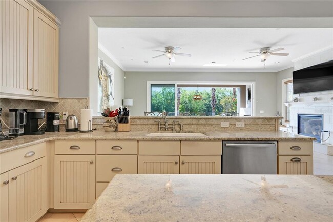 Building Photo - 1021 Castle Pines Ct