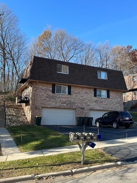 Primary Photo - 516 Marshall Ct