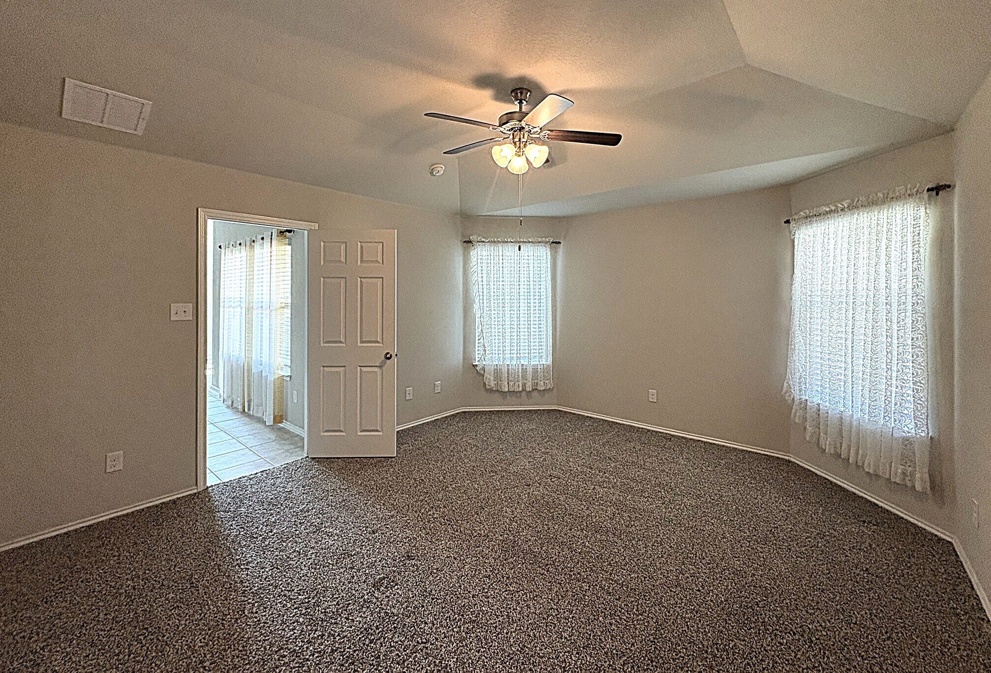 Building Photo - 2418 Corradino St