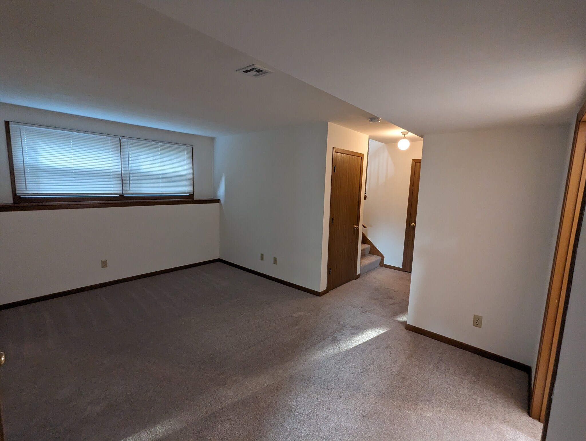 Building Photo - 3349 S 113th St