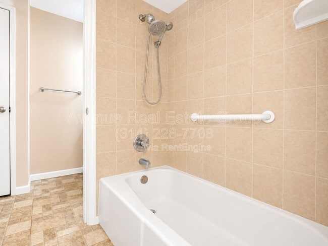 Building Photo - 1445 Willow Brook Cove Ct