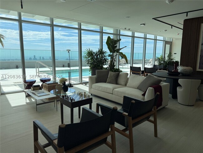 Building Photo - 1400 Biscayne Blvd