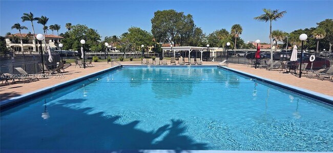 Building Photo - 601 Three Islands Boulevard