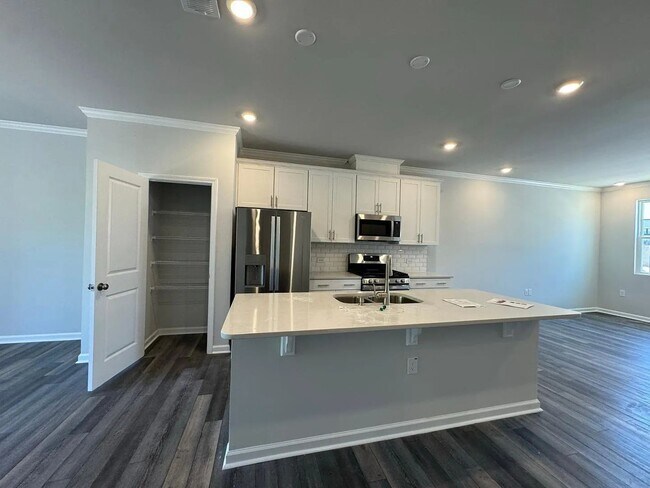 Building Photo - Charming 3BR Townhome in Wake Forest