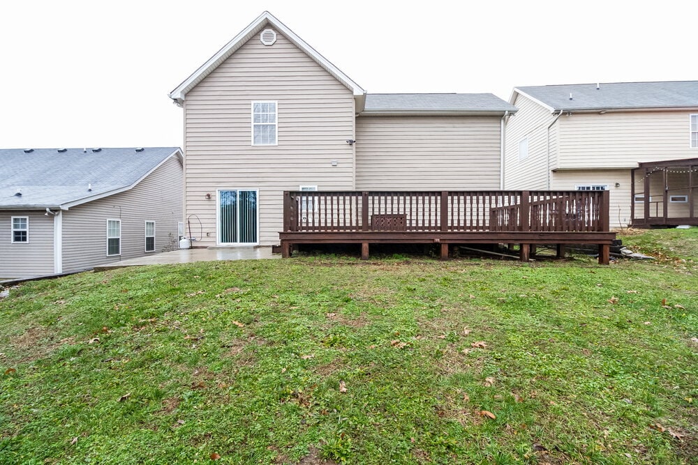 Building Photo - 7212 Legacy Dr