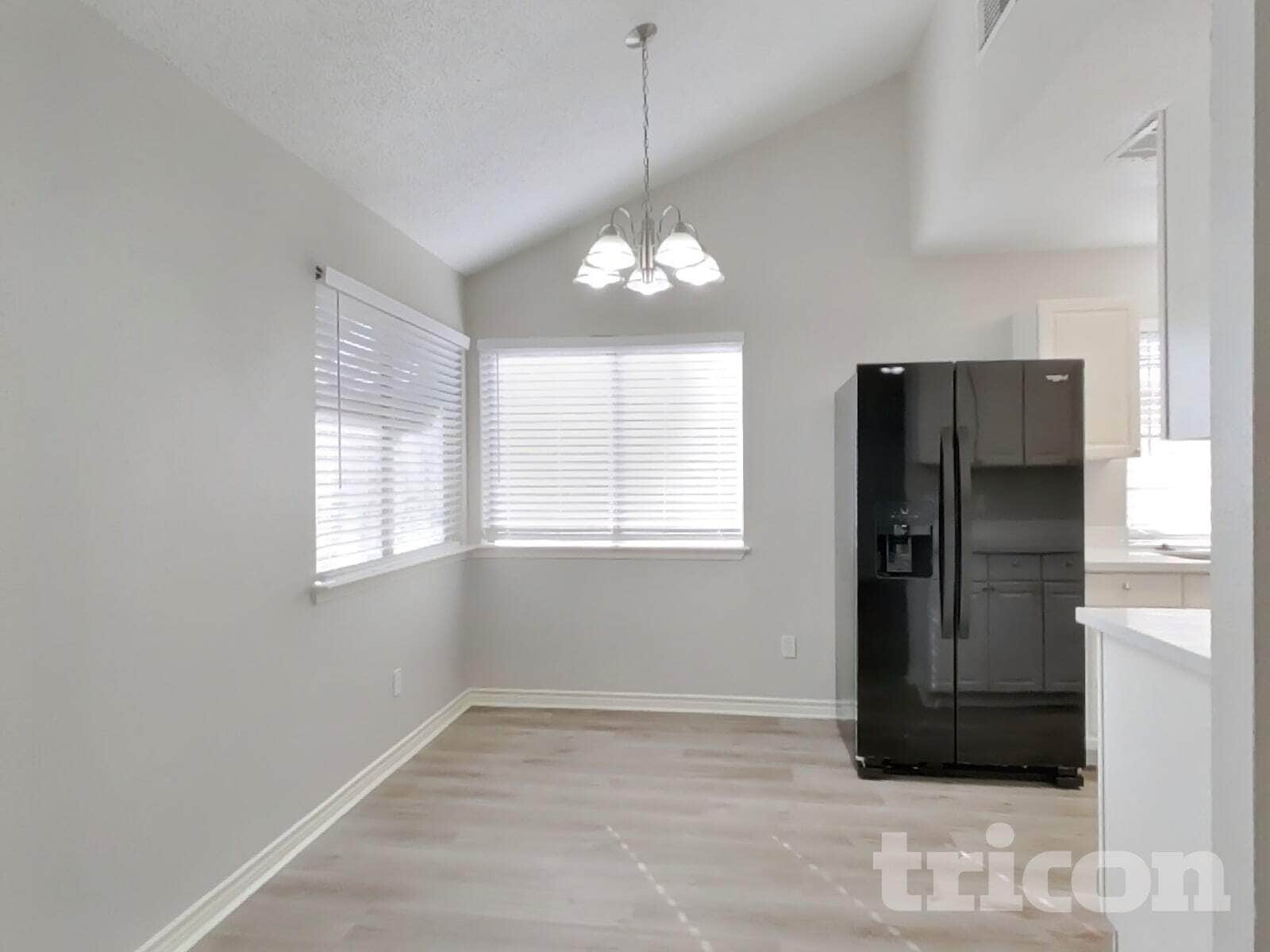 Building Photo - 2214 Townhall Ln