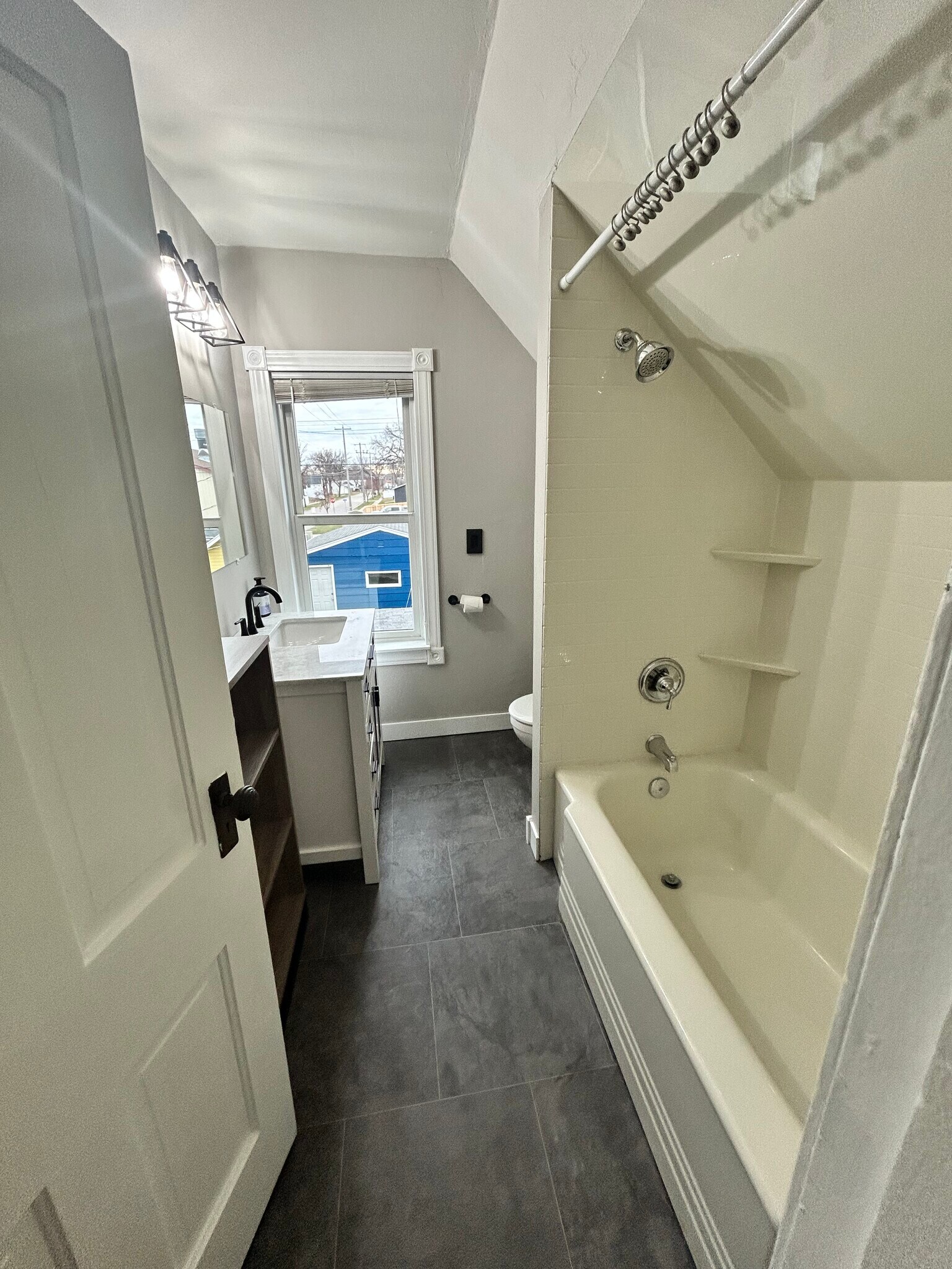 Building Photo - 1201 University Ave