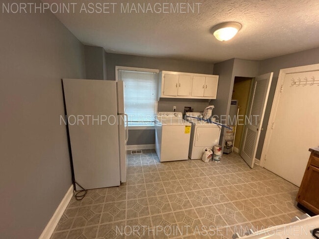 Building Photo - Cozy 4-Bedroom 1 Bath Home  in Peaceful Lo...