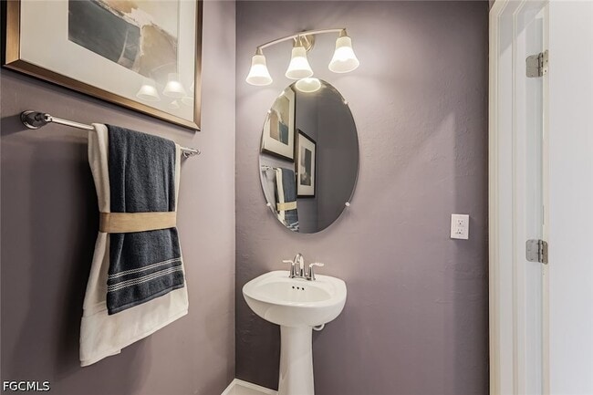 Building Photo - 14081 Pine Lodge Ln