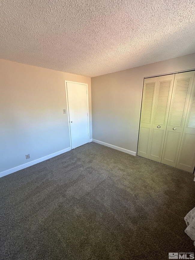Building Photo - 462 Steffanie Way