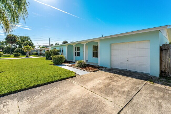 Building Photo - 406 N Neptune Dr