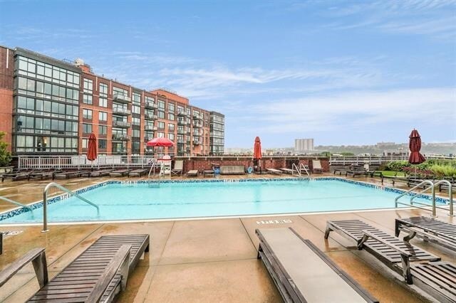 Building Photo - 1125 Maxwell Ln