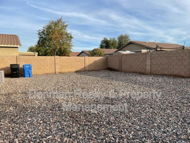 Building Photo - 7419 W Glass Ln