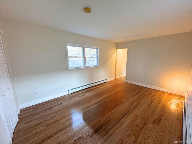 Building Photo - 77 Magnolia Dr