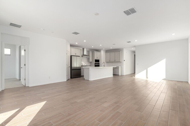 Building Photo - MOVE IN SPECIAL! Brand new 4 bedroom 2 bat...