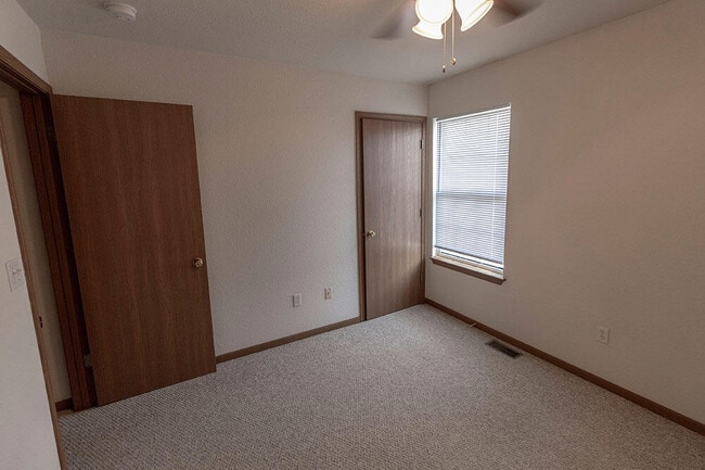 Building Photo - 1635 Bold Ruler Ct