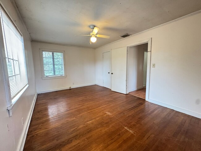 Building Photo - 2 Bedroom House in Ruston!