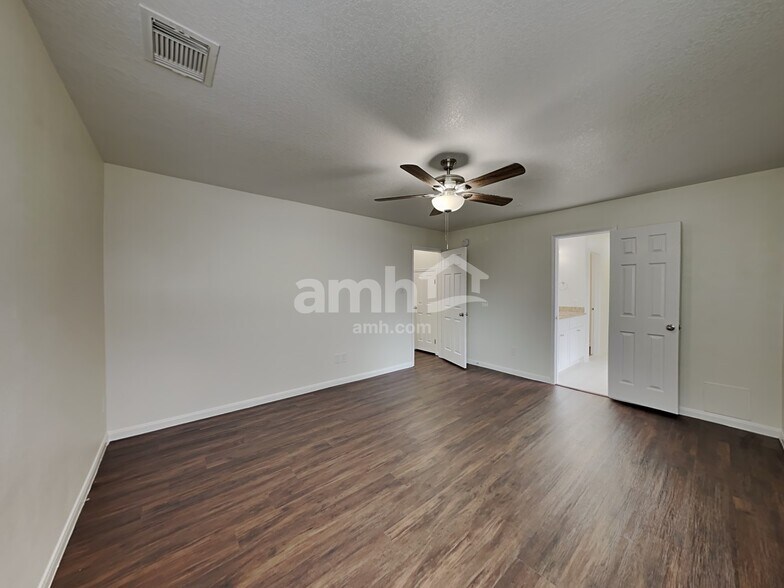 Building Photo - 31702 Regal Park Ct