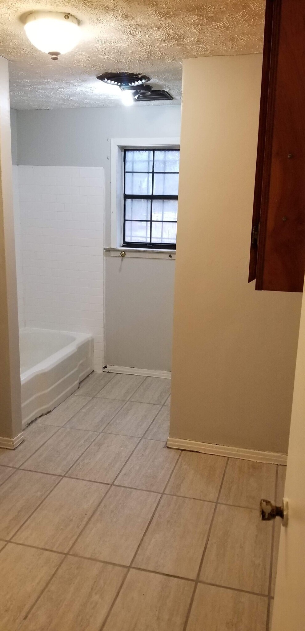 Building Photo - 4808 S Westhaven Dr