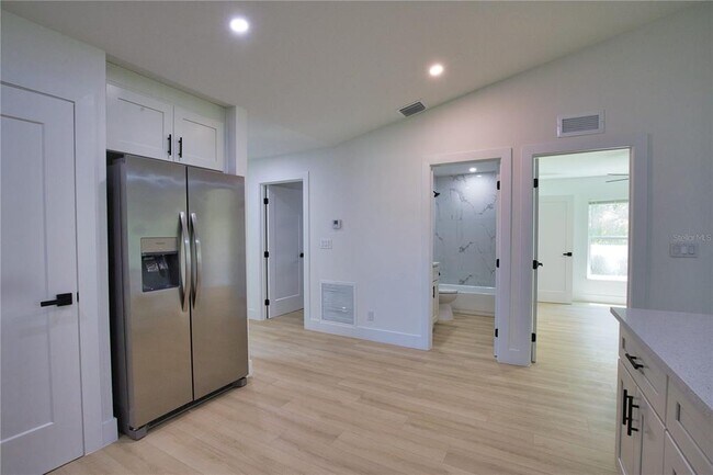 Building Photo - 17147 Carleen Ave