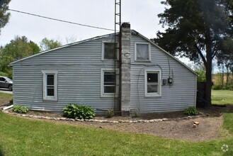 Building Photo - Single Family Home