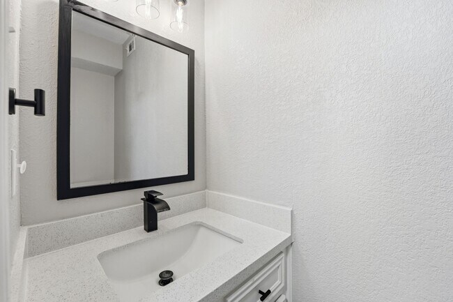 Building Photo - 20222 Prince Creek Dr