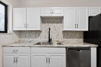 Building Photo - 1810 NW 9th St