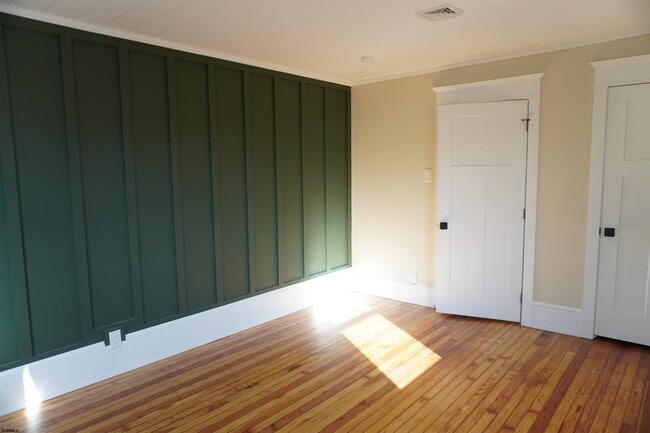 Building Photo - 202 Acorn Terrace