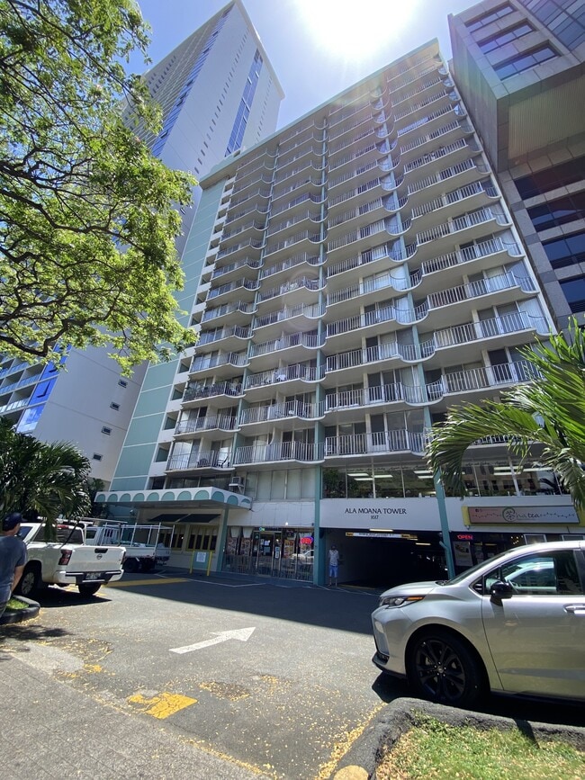 Building Photo - 1617 Kapiolani Blvd