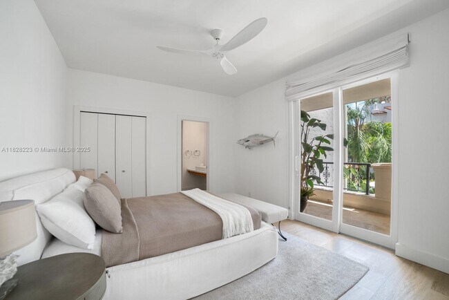 Building Photo - 2424 Fisher Island Dr