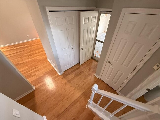 Building Photo - 290 Sweetwater Trce