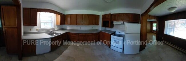 Building Photo - 2931 SE 119th Ave