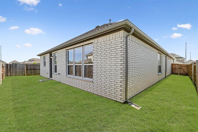 Building Photo - 7611 Royal Oasis Ln