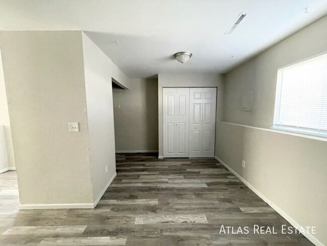 Building Photo - 4477 E Pikes Peak Ave