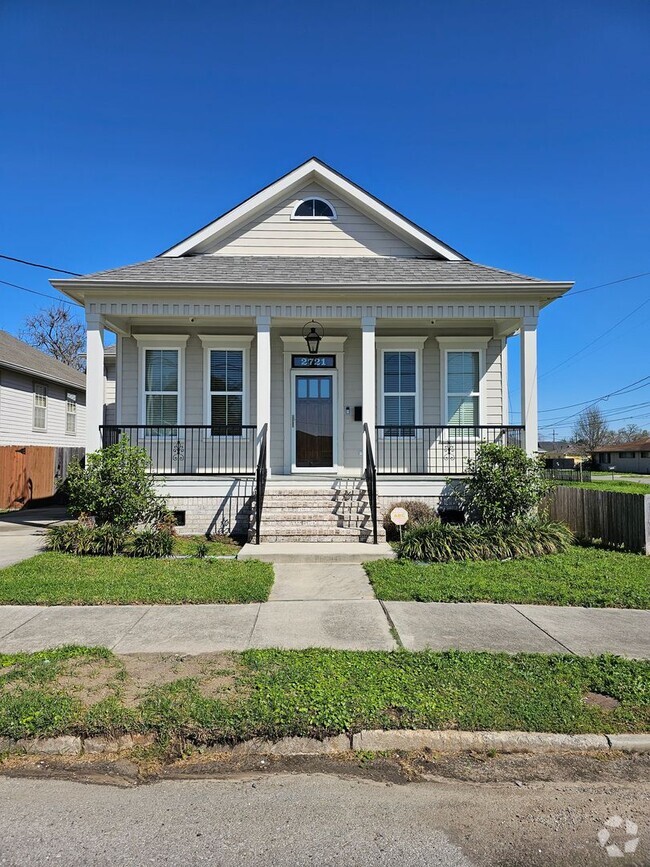 Building Photo - Beautiful Gentilly Home