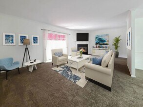 Building Photo - Delightful 4BR TH in highly desired Chapel...