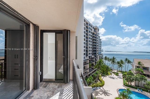 Building Photo - 540 Brickell Key Dr