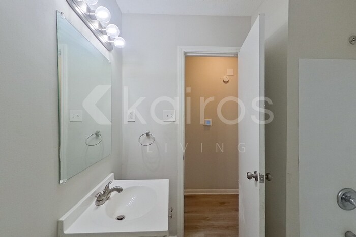 Building Photo - 1117 Moonglow Cir