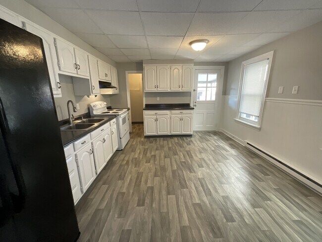 Building Photo - 32 N 2nd St