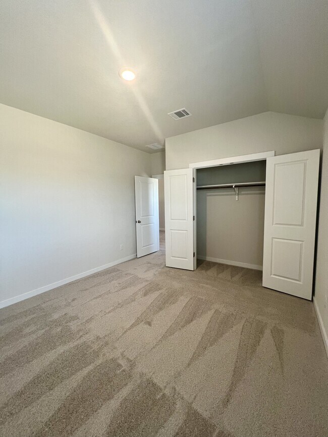 Building Photo - 14438 Inspiration Pt