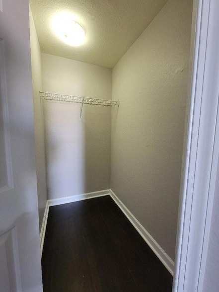 Building Photo - 3503 Shoma Dr